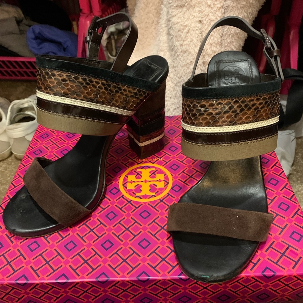 Tory Burch wedges size 7